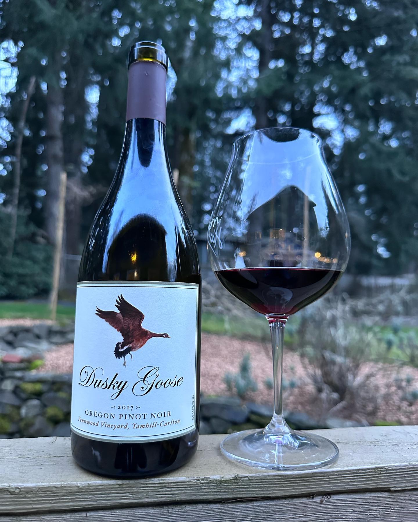 2017 Dusky Goose Fennwood Vineyard Pinot Noir Review